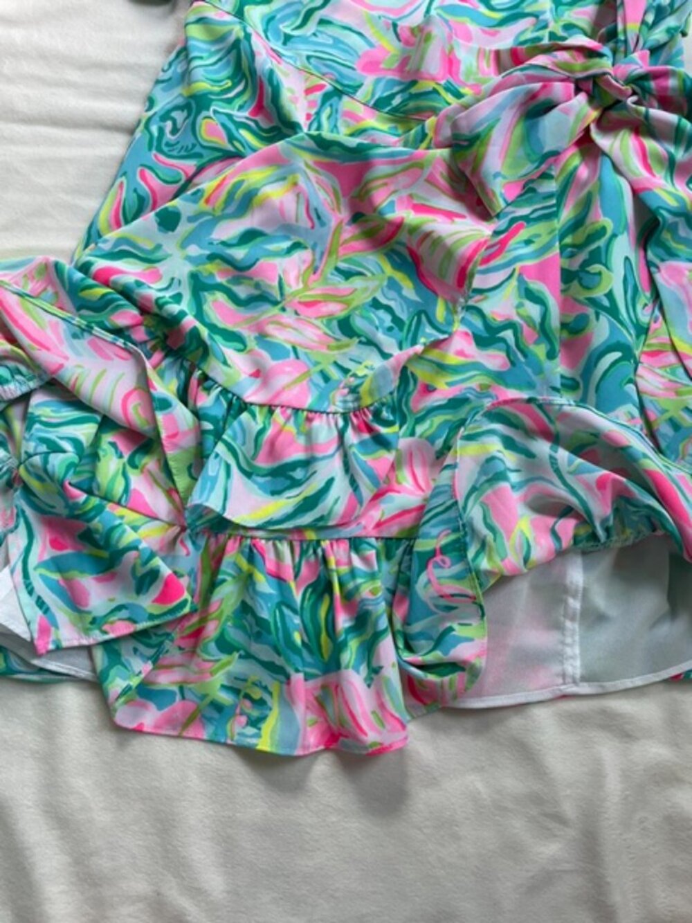 Lilly Pulitzer Women's Ruffle Wrap Bow Tie Knee Length Dress, Green, Size 6 - Picture 4 of 9